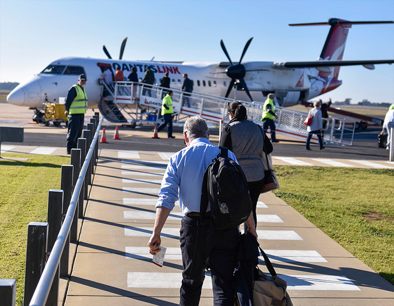 Image of Passengers Boarding Plane at Dubbo Regional Airport