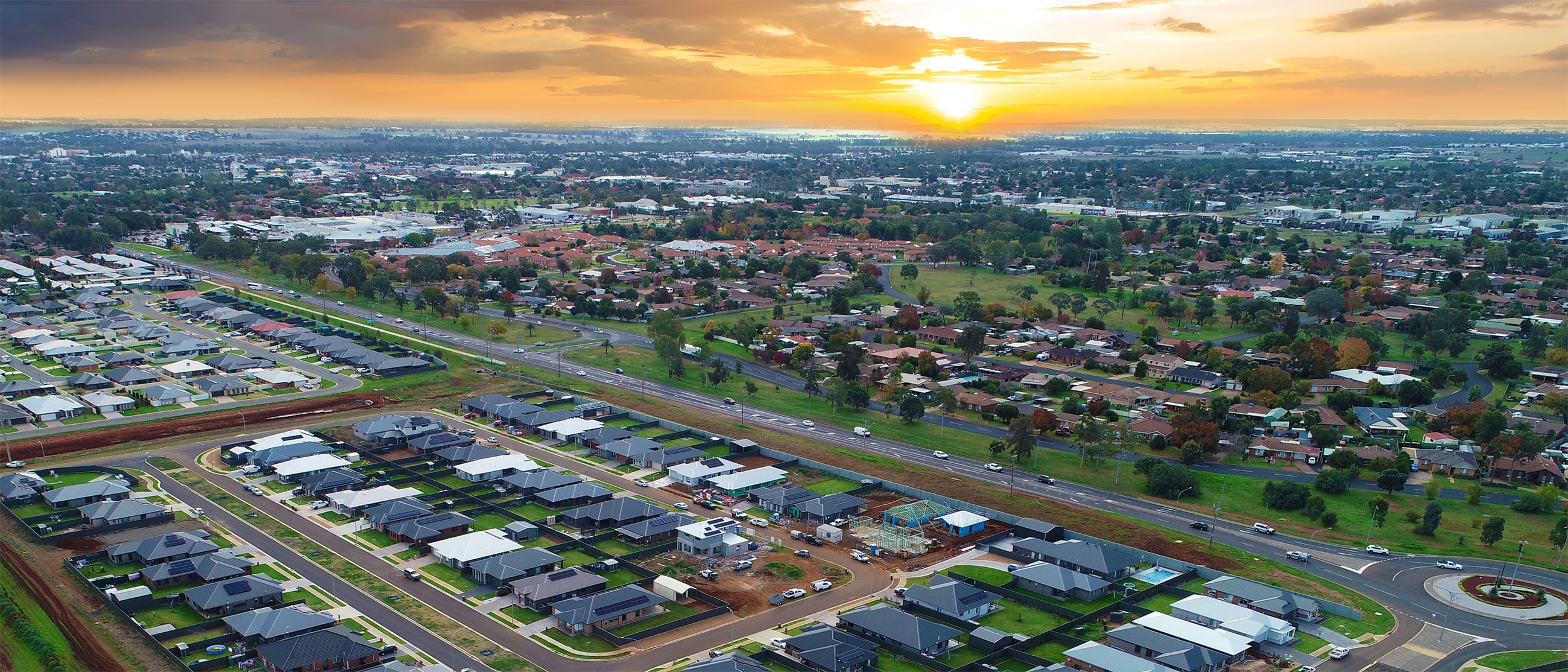 Dubbo Showground offers a range of venues perfect for your event. Whether you are having a big bash or a small work conference, options are endless with our multi-use facility. 